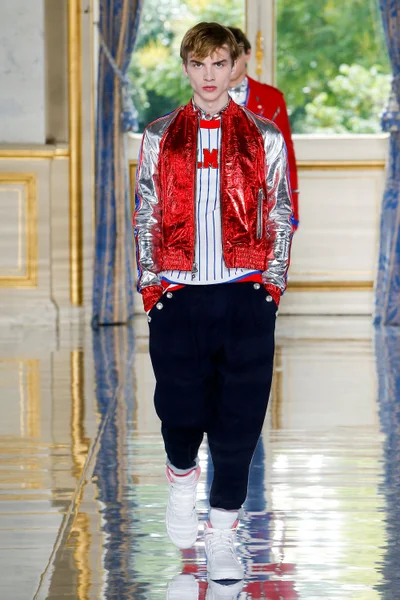 Look 38